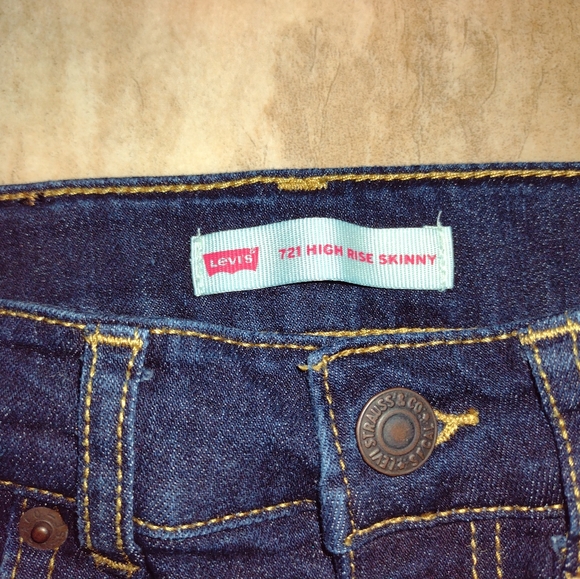 Girls Levi's 721 high rise skinny jeans, size 10 reg - Picture 4 of 6